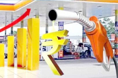 کیا آج پٹرول قیمتوں میں اضافہ ہوگا ؟ ۔ عوام میں بے چینی ۔ پمپس پر قطاریں