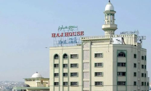 اب حج کمیٹی سے عمرہ کا سفر بھی ممکن ۔ جلد فیصلہ متوقع