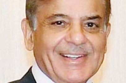 وزیراعظم شہباز شریف ایک روزہ دورہ پر متحدہ عرب امارات پہنچ گئے