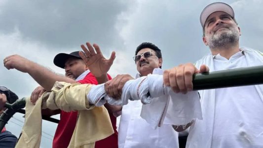تمل ناڈو کے وزیر اعلی ایم کے اسٹالن بہار میں ’ووٹر ادھیکار یاترا‘ میں ہوئے شامل ۔