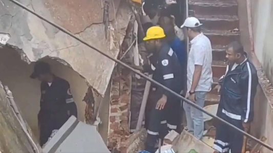 ویڈیو: حیدرآباد میں مشتبہ ایل پی جی لیک ہونے کے باعث دھماکے میں 5 افراد زخمی