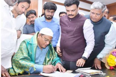 محمد اظہرالدین نے قلمدان کا جائزہ حاصل کرلیا