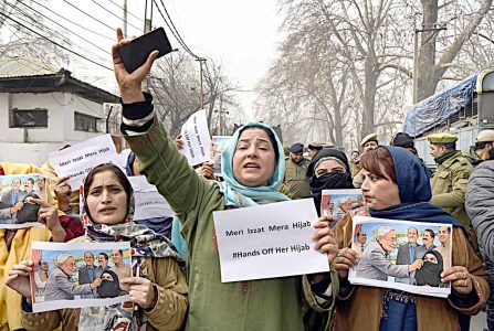 بہار حجاب واقعہ: التجا مفتی کی تحریری شکایت درج