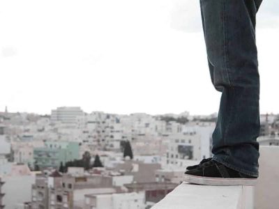 حیدرآباد کے شخص نے ٹولی چوکی میں رہائشی عمارت سے چھلانگ لگا کر زندگی کا خاتمہ کر لیا۔