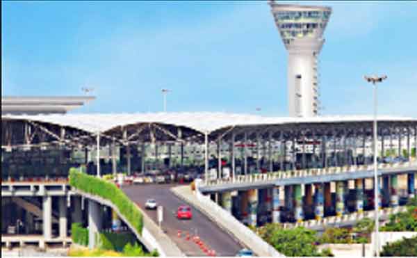 ایئرپورٹ کا جدید اور خوبصورت بیرونی منظر، ہوائی اڈے کا مرکزی گیٹ اور ٹرمینل عمارت دکھائی دے رہی ہے۔.