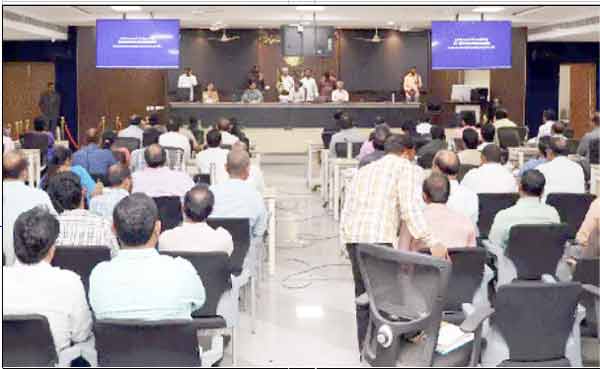 پریزنٹیشن یا خطاب کے دوران عوامی جلسہ.