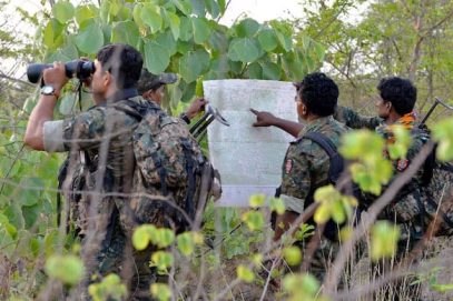 گڑھ چرولی میں 71 لاکھ کے انعامی 7 نکسلی ہلاک
