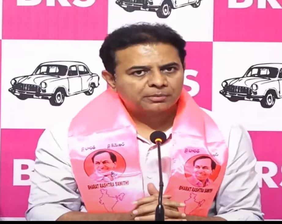 پاکستانی سیاستدان کی تصویر.