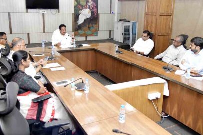 مرکز سے فنڈس کے حصول کے مسئلہ پر دہلی میں تلنگانہ ارکان پارلیمنٹ کا اجلاس