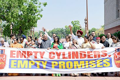 ملک میں ایندھن کا کوئی بحران نہیں، حکومت کی وضاحت