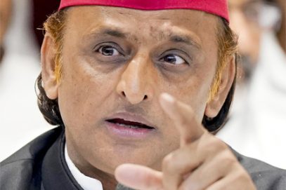 بی جے پی حکومت میں خارجہ پالیسی ’بیرون ملک‘سے طئے ہورہی ہے :اکھلیش