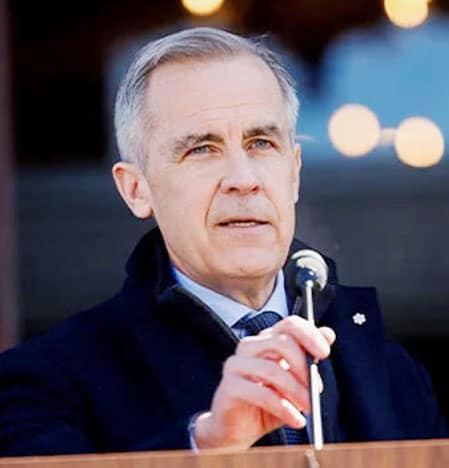 مرد کا تقریر کرتے ہوئے تصویر، سیاست اور عوامی گفتگو کے موضوع پر.