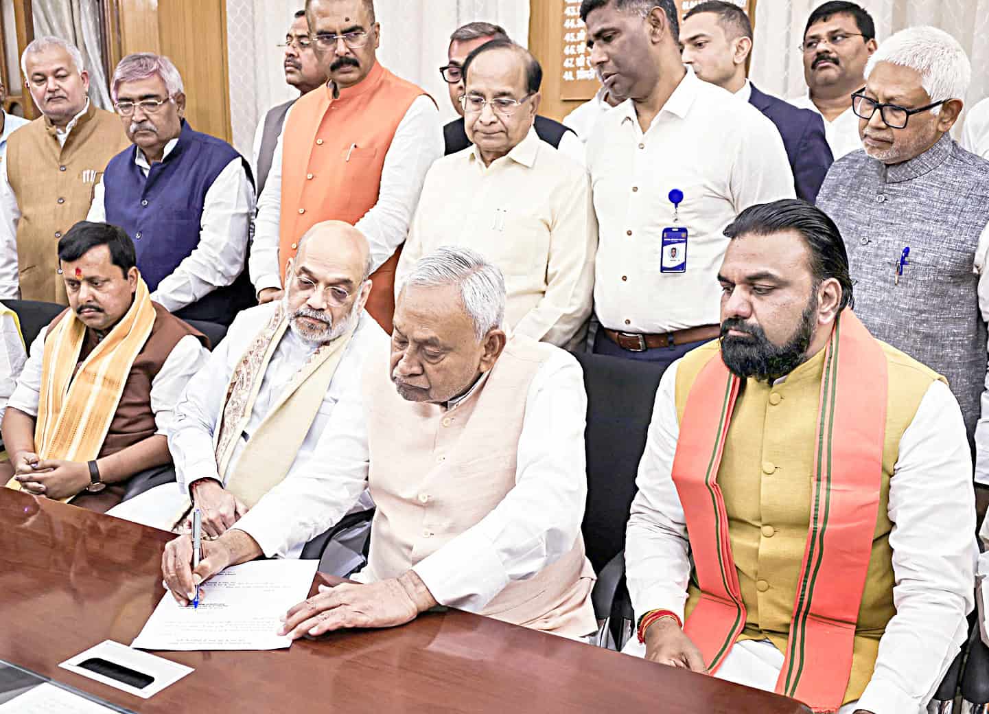 ایم بی اے کے طلبہ کے ساتھ اہم ملاقات اور دستخط کی تقریب.