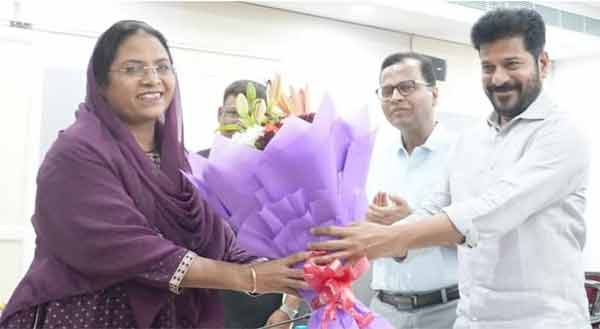 ایچ ٹی ایل، خاتون، پھول، تقریب، تحفہ.