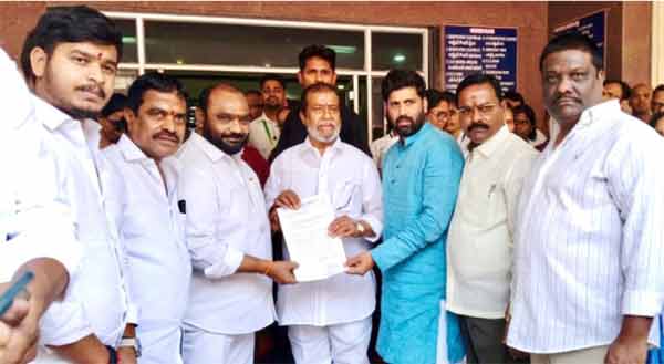 انتخابات کے دوران سیاسی رہنماؤں کی ملاقات، اہم سیاسی شخصیات ایک ساتھ، سیاہت ڈےلی اردو.