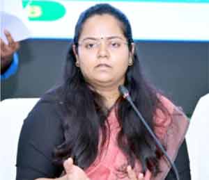 امتحانات کے دوران سخت حفاظتی اور انتظامی اقدامات کی تصویر.