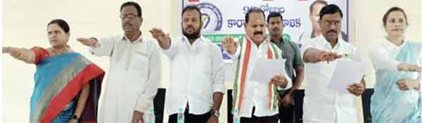 حکومتی رہنماؤں کا حلف برداری، سیاسی قیادت کی تقریب، سرکاری افسران.