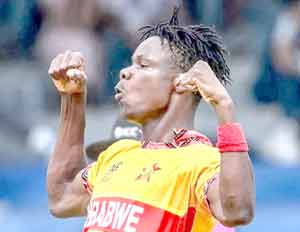 کھیل کا کھلاڑی، فٹنس اور حوصلہ افزائی کے ساتھ زور دار پوز.