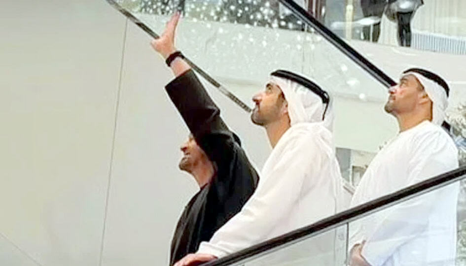 ایماراتی صدر کی دوبئی مال میں آمد، عوام کی حیرت انگیز خوشی.