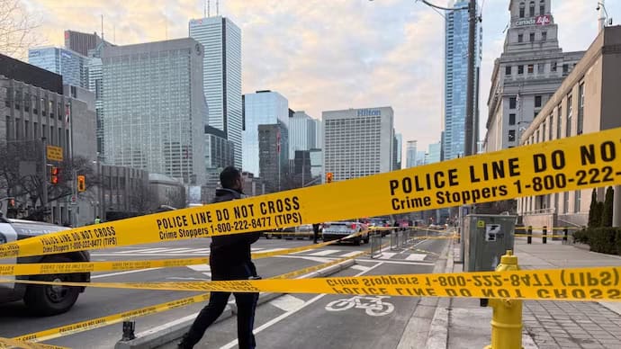 پولیس لائن کی سڑک پر سیلنگ، ہنگامی صورتحال، پولیس اہلکار.