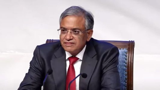 چیف الیکشن کمشنر گیانیش کمار کو ہٹانے کی تحریک پارلیمنٹ میں پیش