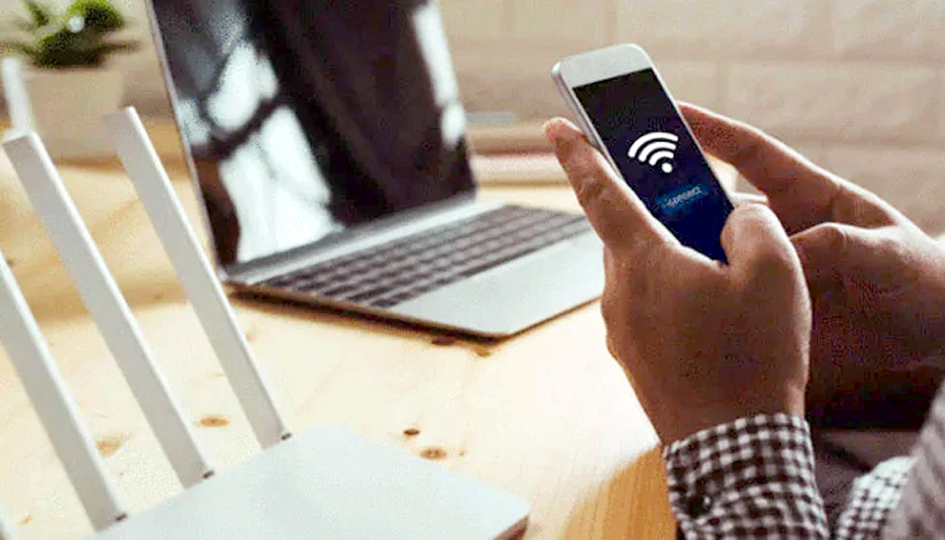 وائی فائی کنکشن کے ساتھ موبائل فون کا استعمال، انٹرنیٹ سروس.