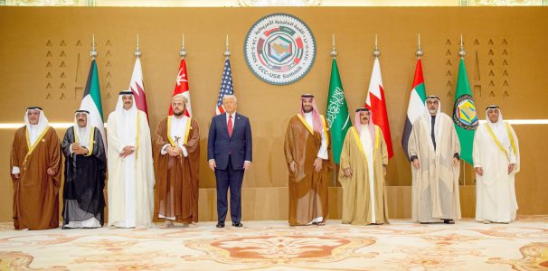 جنگی صلاحیتوں کو روکا جائے، خلیجی ممالک کی امریکہ سے اپیل