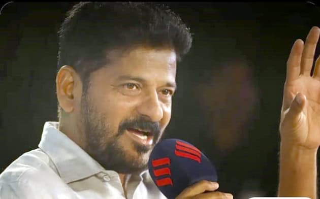 مرد سیاستدان سوشل میڈیا پر خواتین کی ہراسانی کے خلاف بات کر رہے ہیں.