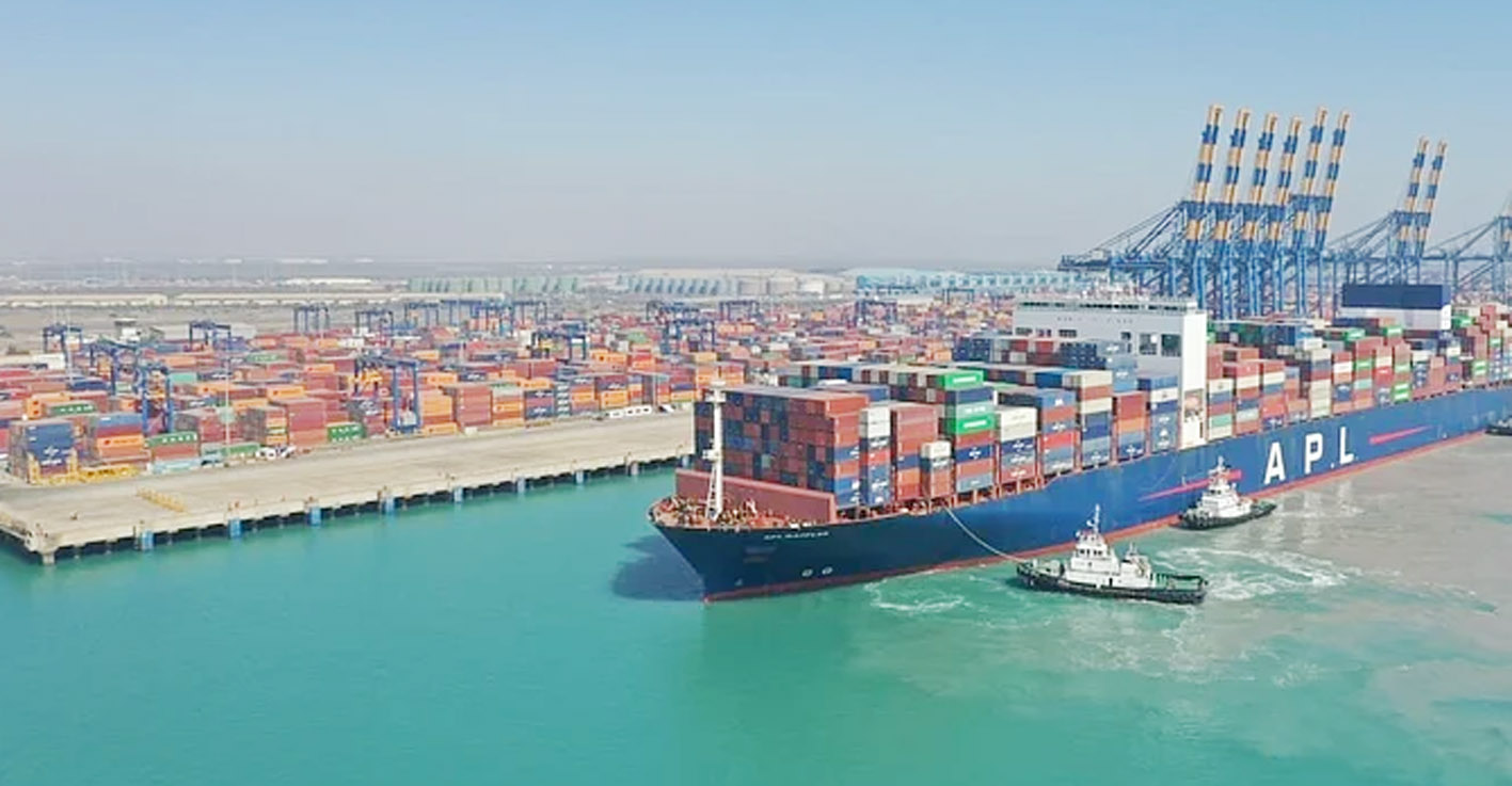 ایسوسی ایٹڈ بندرگاہ، کنٹینر شپ، تجارتی سرگرمیاں، مشرق وسطیٰ میں جنگ کے اثرات.