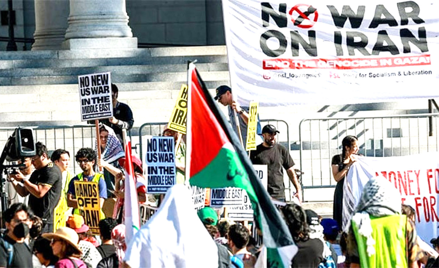 ایران کے خلاف احتجاج، مظاہرہ، نعرے، بینرز، عوامی مظاہرہ.