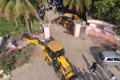 تلنگانہ ہائی کورٹ نے کشیدگی کے درمیان ایلا پور میں ایچ وائی ڈی آر اے اے کے انہدام کو روک دیا۔