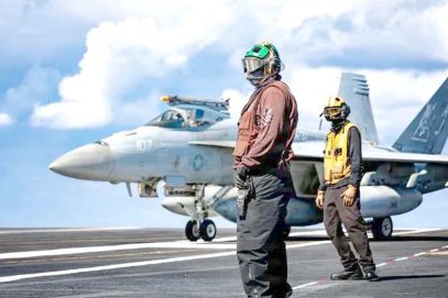 امریکی میرین فورسز کی مشق میں طیارہ بردار جہاز ’فورڈ‘ بھی شامل