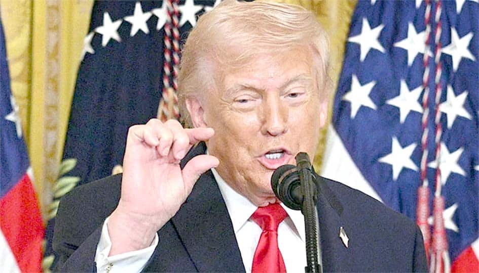 ٹرمپ امریکی صدر کے طور پر خطاب کرتے ہوئے.