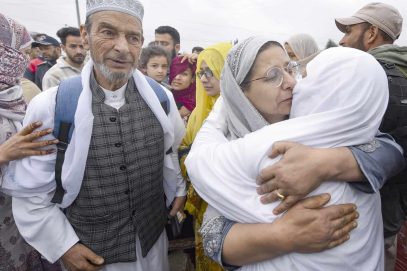 کشمیر سے حجاج کرام کا پہلا قافلہ روانہ