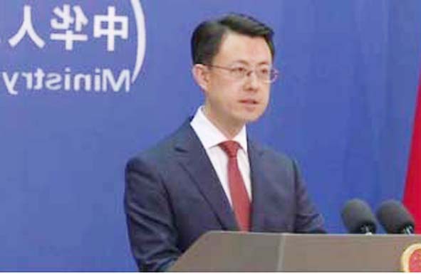 عالمی رہنمائی اجلاس میں مردانہ شخصیت، سیاست اور میڈیا کے نمائندے.