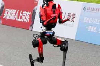 چین میںہاف میراتھن میں روبوٹ کا عالمی ریکارڈ