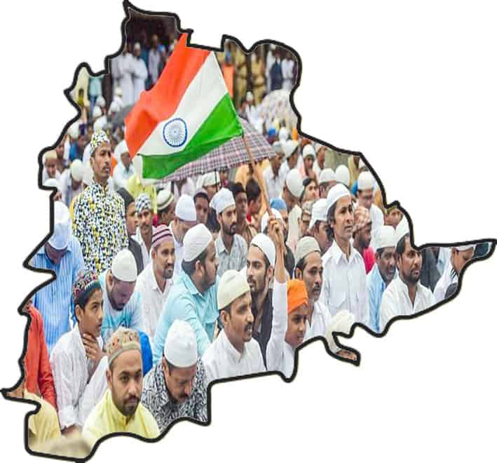 ہندوستانی عوام آزادی کے جشن میں شامل، قومی پرچم کے ساتھ خوشی کا اظہار.