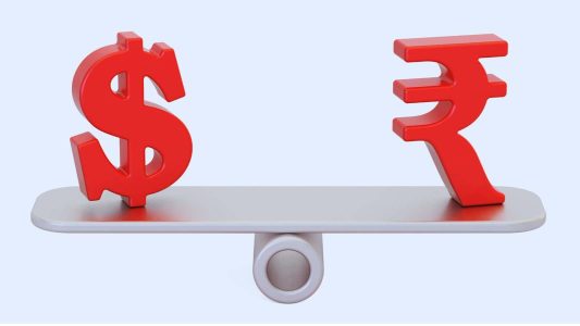 روپیہ گر کر 95.20 پر آ گیا، یہ اب تک کا سب سے کمزور، خام اور ڈالر کے دباؤ کے باعث