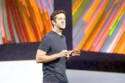 جان ٹرنس ’ایپل‘ کے نئے چیف ایگزیکٹو آفیسر