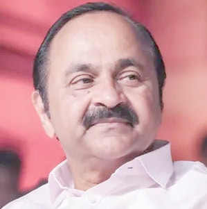 سیاست ڈیلائی - اردو کے سرخی کے ساتھ ایک شخص کی تصویر.