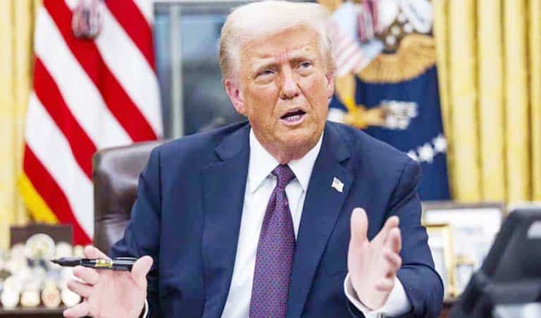 ڈونلڈ ٹرمپ کا سرکاری اجلاس میں خطاب.