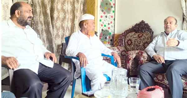 سیاسی رہنماؤں کی ملاقات، گفتگو اور تبادلہ خیال.