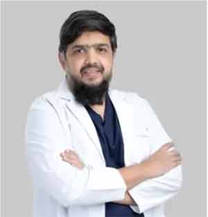 طبیب مسکراہٹ کے ساتھ، صحت مند اور خوشگوار زندگی کی علام.