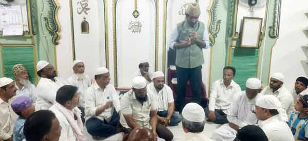 مذہبی رہنماؤں کے ساتھ نشست، اسلامک تعلیمات پر گفتگو.