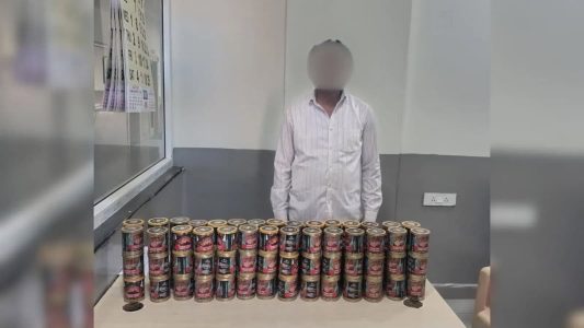 حیدرآباد کا شخص میعاد ختم، غلط برانڈ والا تمباکو فروخت کرنے کے الزام میں گرفتار