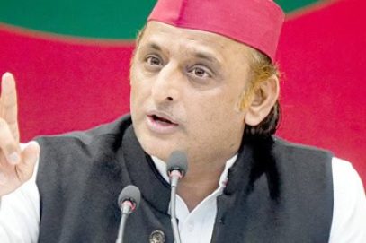 یوپی میں فرضی انکاؤنٹر اور ذات دیکھ کر چلتا ہے بلڈوزر