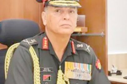 لیفٹننٹ جنرل دھیرج سیٹھ ملک کے نئے فوجی سربراہ