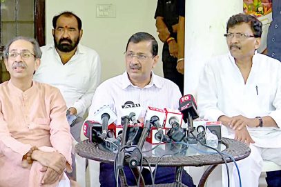 طلبہ کی آواز دبانے سے تحریک مزید مضبوط ہوگی: عام آدمی پارٹی