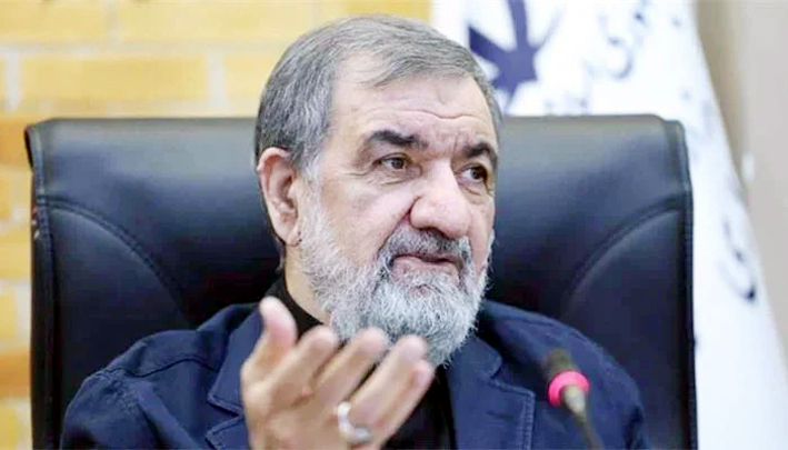 امریکی حملے جاری رہے تو ایران اسے علاقائی جنگ میں تبدیل کر دے گا: محسن رضائی