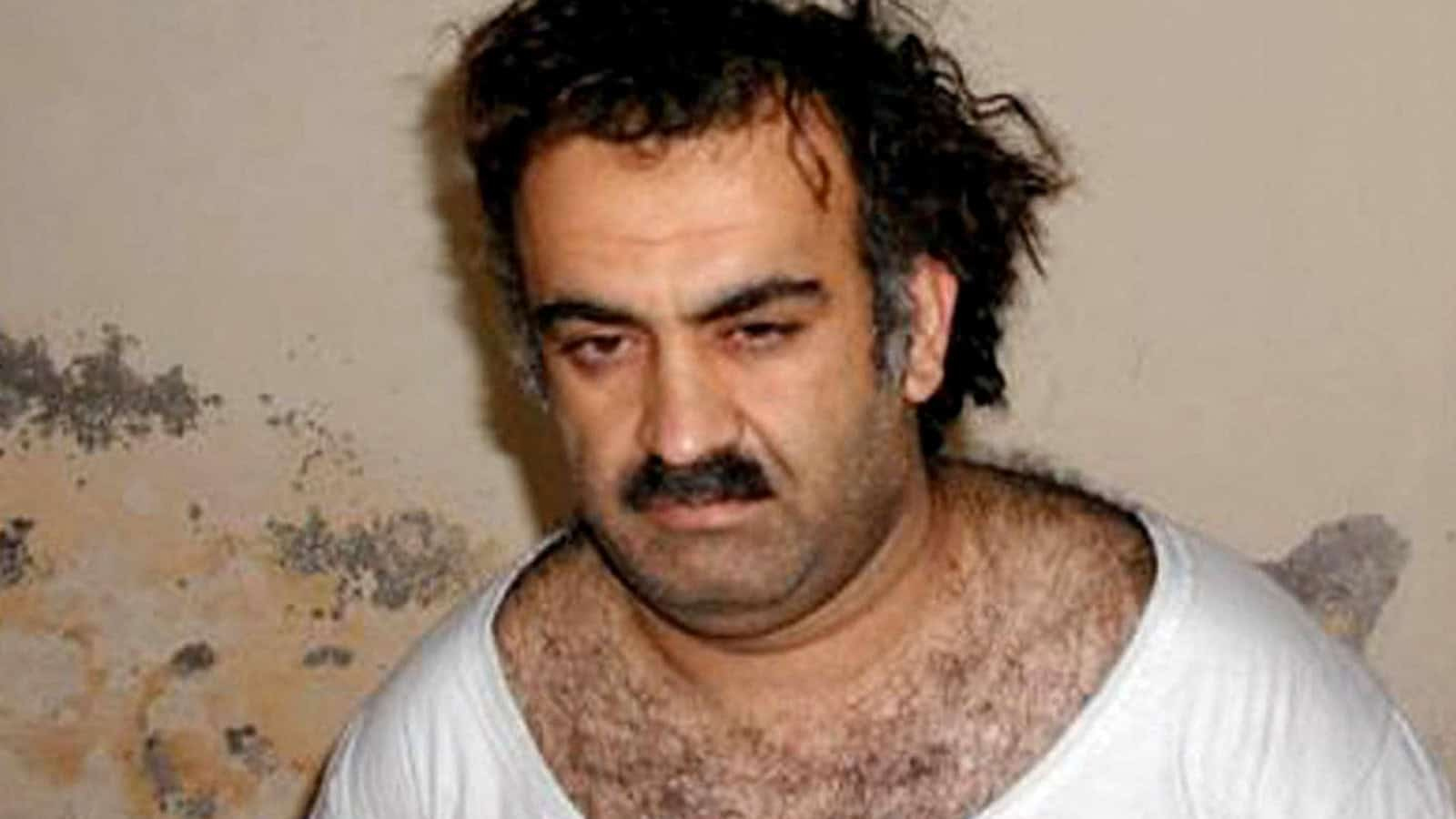 اداکار کی تصویر، گہری نظر اور مخصوص انداز کے ساتھ.